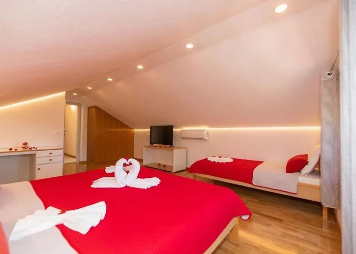 Dinko Apartman *